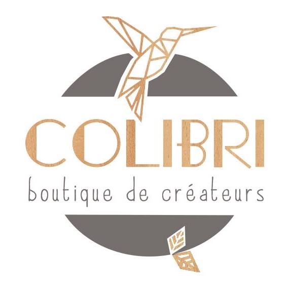 Colibri Concept Store, ancien logo de la boutique de créateurs sur Poitiers. J'ai participé à la refonte du logo pour un nouvzau tourant pour la boutique.