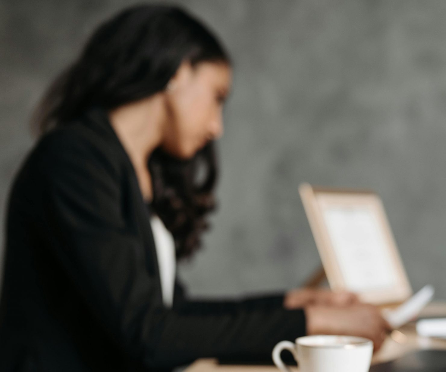 Avocat dans son cabinet